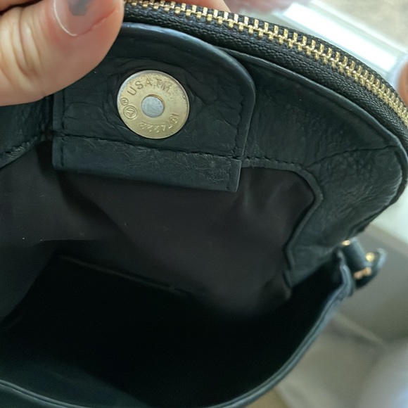 Marc Jacobs black cross body purse - Picture 3 of 5